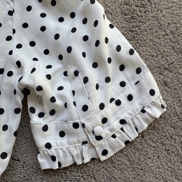 Lovely white and black polka dot Maeve blouse from Anthropologie - Picture 5 of 8